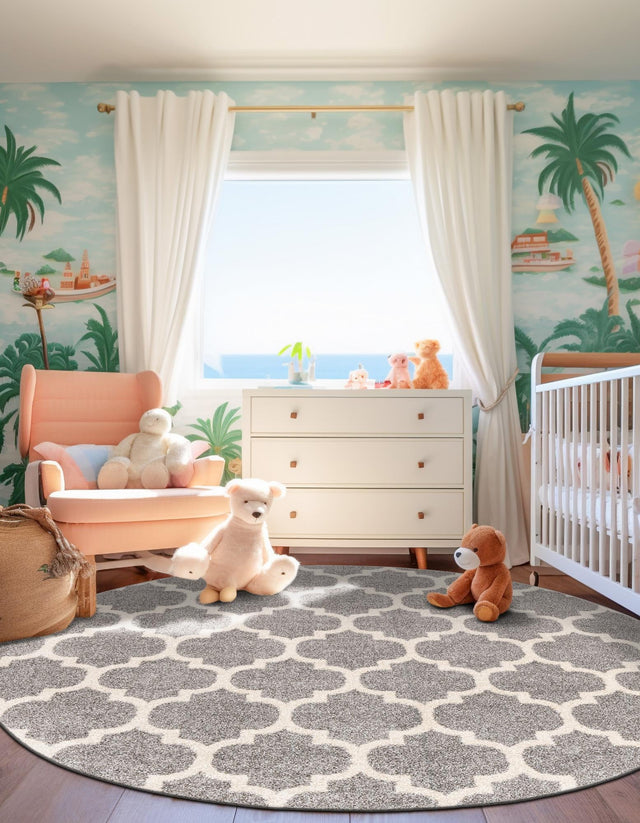 Dark Gray 3' 1 x 3' 1 Trellis Round Area Rug