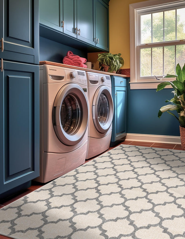 Beige and Gray 5' 3 x 8' Trellis Rectangle Area Rug