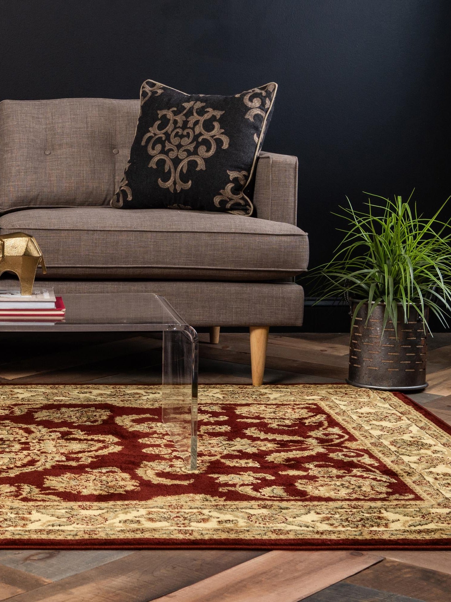 Red 9' x 12' Voyage Rectangle Area Rug