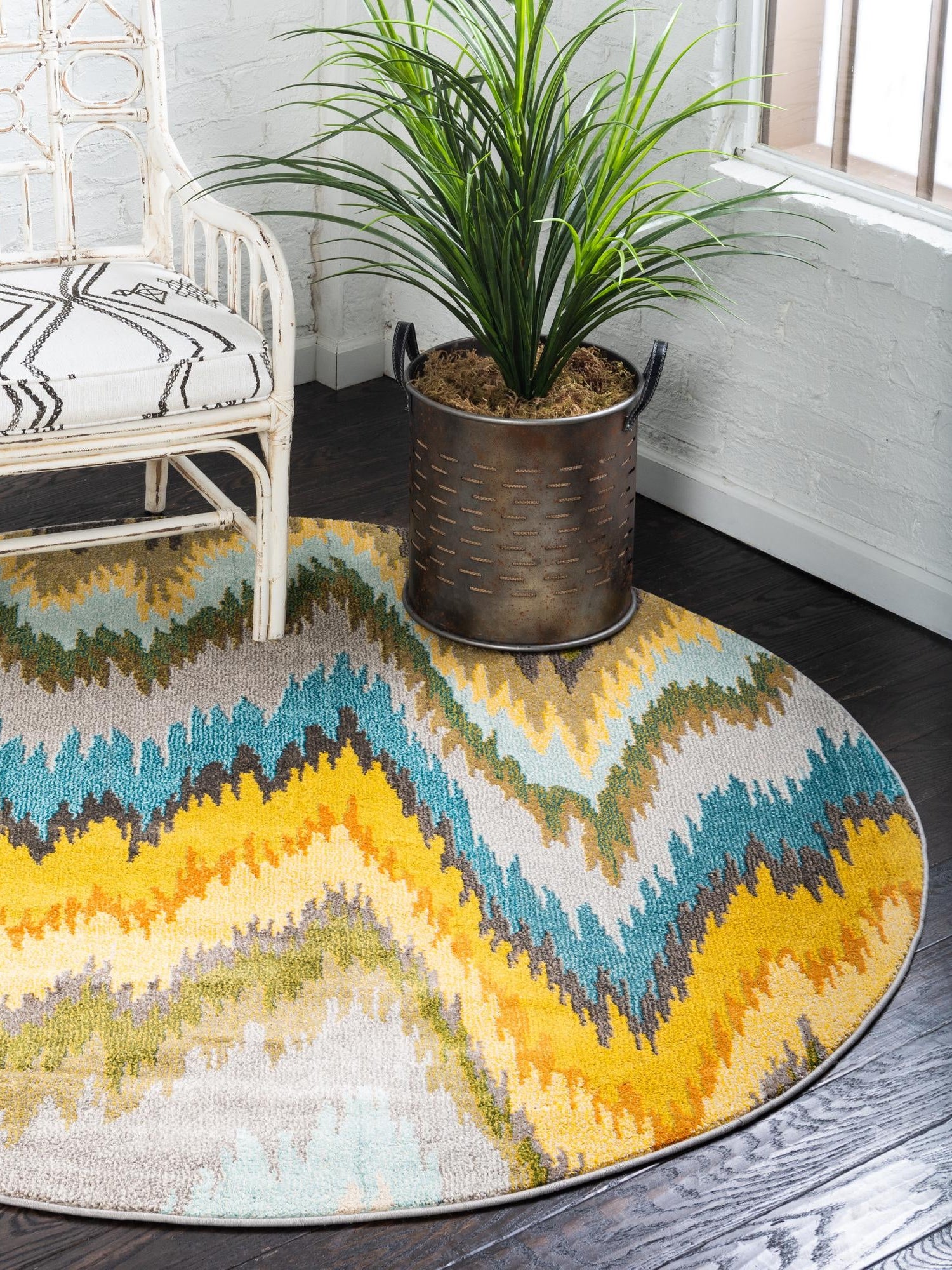 Multicolor 8' x 8' Estrella Round Area Rug 100% Polypropylene Non-Shedding Stain Resistant Carpet Colorful Modern Abstract Design Easy Clean for Home Decor for Sale at Rug Engine