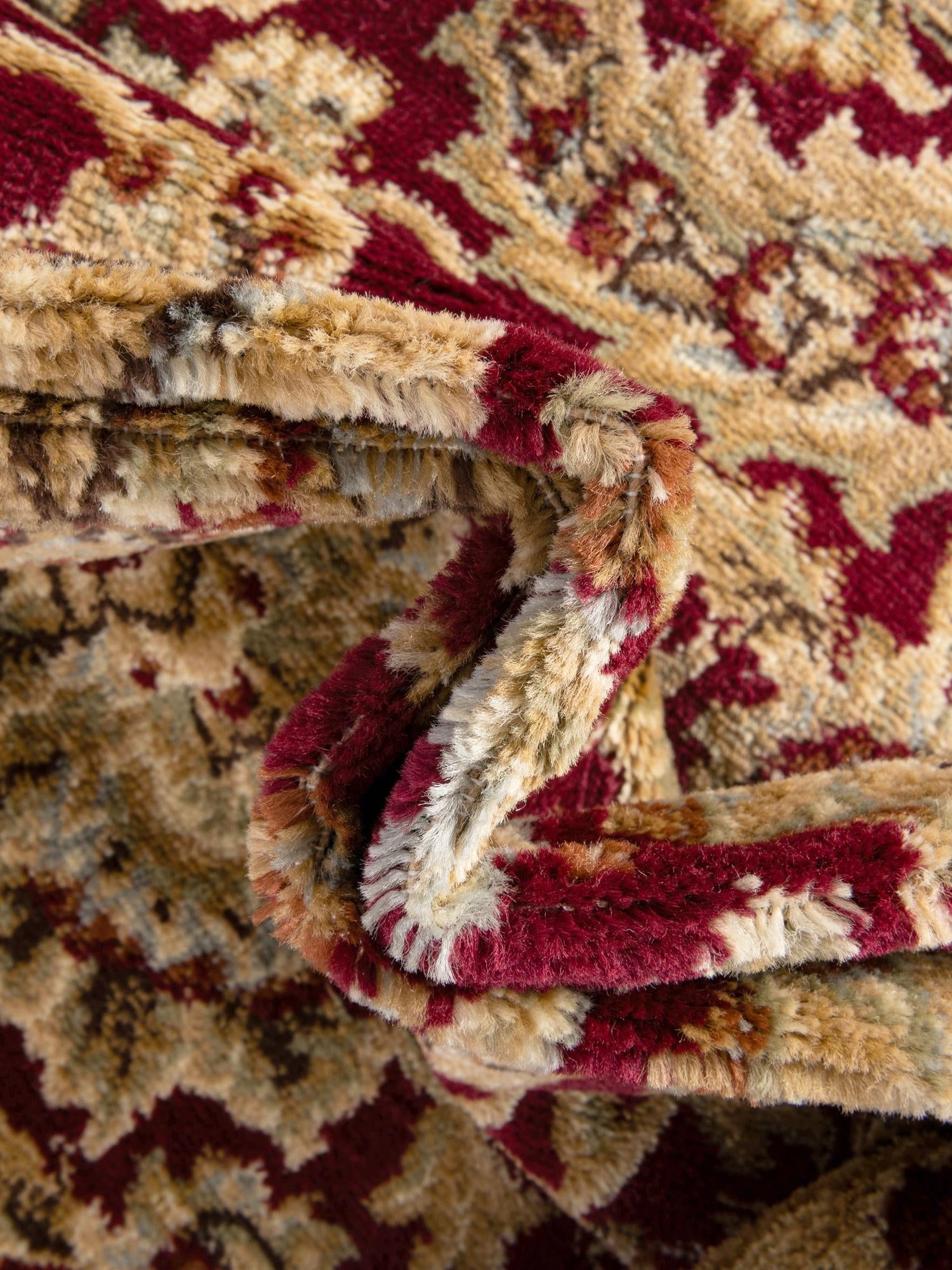 Red 8' x 8' Voyage Round Area Rug