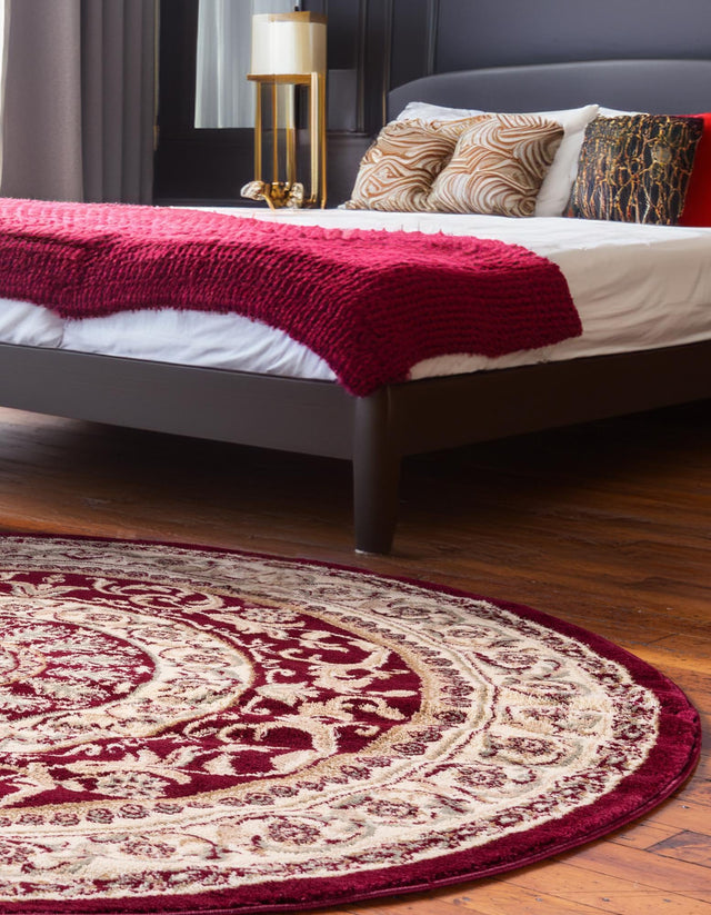 Red 7' 10 x 7' 10 Versailles Round Area Rug