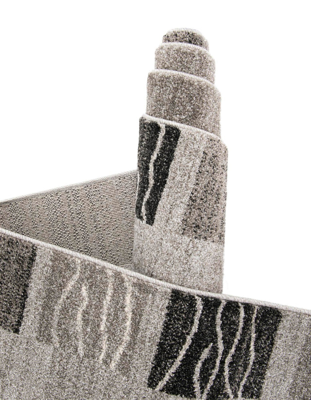 Light Gray 7' 10 x 7' 10 Del Mar Round Area Rug 100% Polypropylene Easy Clean Stain Resistant Vivid Modern Carpet Mat for Home Decor Interior Designing for Sale at Rug Engine