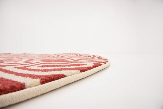 Red 6' 1 x 6' 1 Trellis Round Area Rug