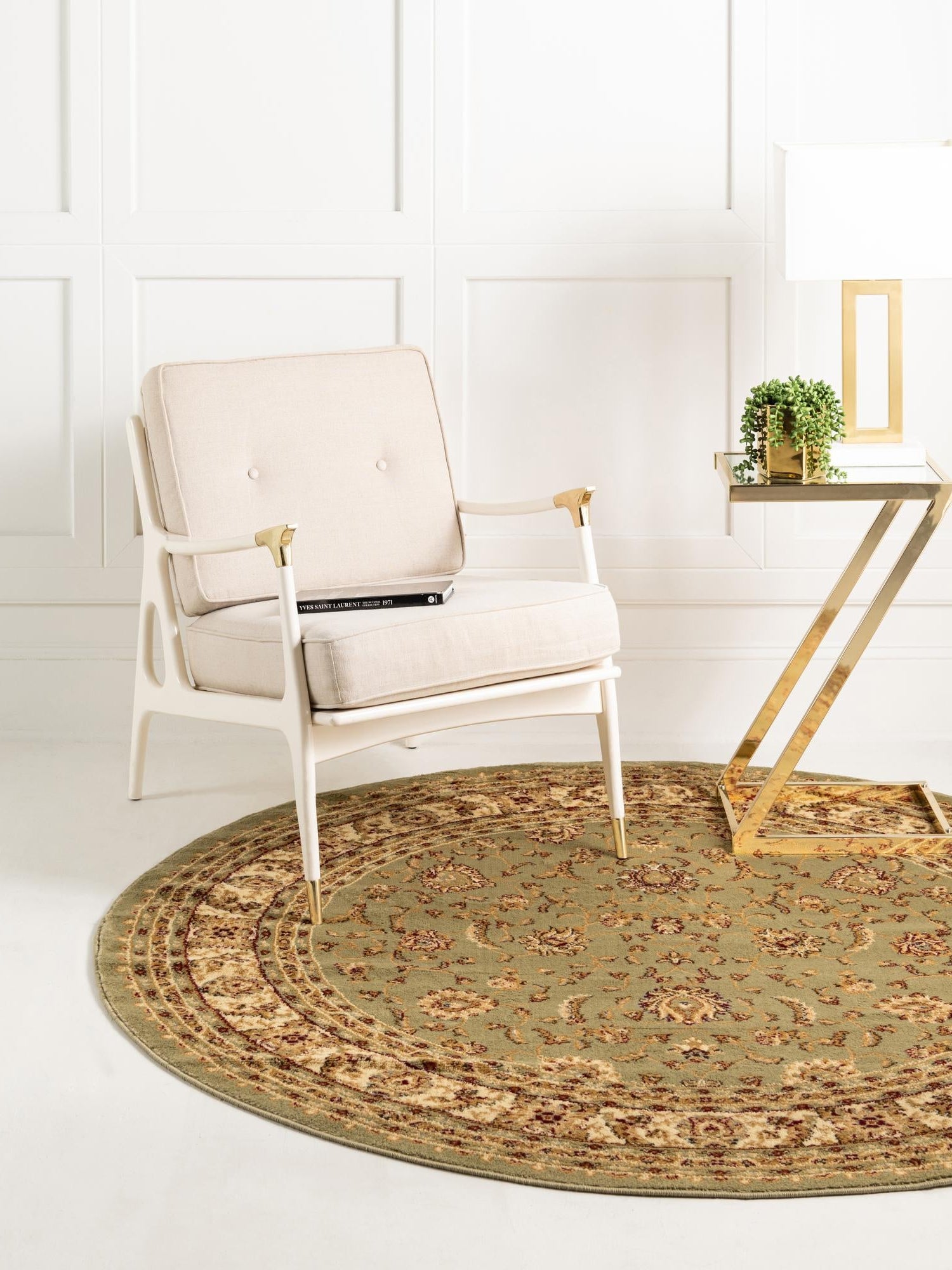 Green 7' 10 x 7' 10 Voyage Round Area Rug