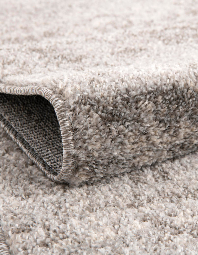 Gray 7' 10 x 7' 10 Del Mar Round Area Rug 100% Polypropylene Easy Clean Stain Resistant Vivid Modern Carpet Mat for Home Decor Interior Designing for Sale at Rug Engine