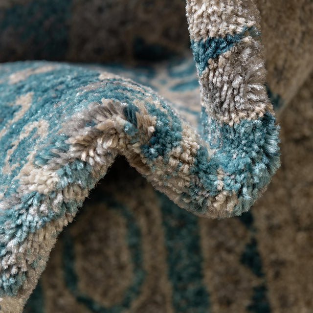 Light Blue 4' 1 x 4' 1 Salzburg Round Area Rug