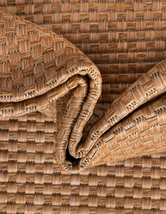 Tan 6' 1 x 6' 1 Outdoor Border Round Area Rug Weather Resistant for Patio, Deck, Terrace, Balcony, Porch 100% Polypropylene Classic Bordered Carpet for Sale at Rug Engine