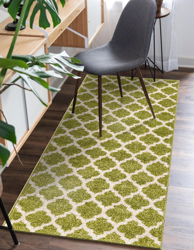Light Green 2' 7 x 19' 8 Trellis Runner Area Rug