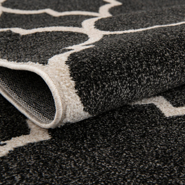 Black and White 2' 7 x 8' Trellis Runner Area Rug