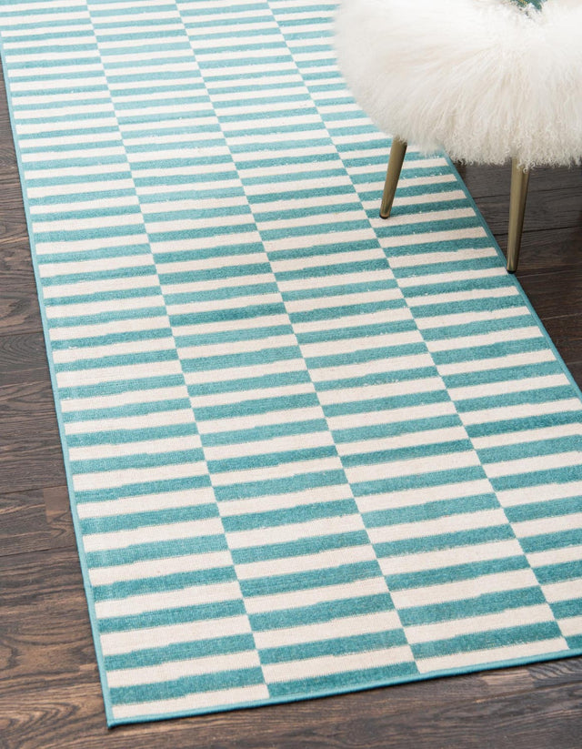 Turquoise 2' 9 x 9' 10 Williamsburg Runner Area Rug 100% Polypropylene With Cotton Backing Durable Easy Clean Stain Resistant Carpet for Sale at Rug Engine