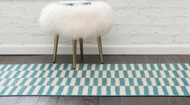 Turquoise 2' 9 x 9' 10 Williamsburg Runner Area Rug 100% Polypropylene With Cotton Backing Durable Easy Clean Stain Resistant Carpet for Sale at Rug Engine