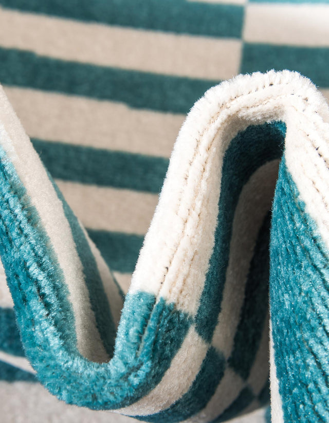 Turquoise 5' 3 x 5' 3 Williamsburg Round Area Rug 100% Polypropylene With Cotton Backing Durable Easy Clean Stain Resistant Carpet for Sale at Rug Engine