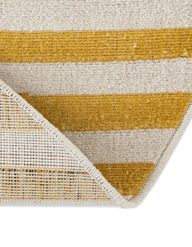 Yellow 3' 7 x 3' 7 Williamsburg Round Area Rug 100% Polypropylene With Cotton Backing Durable Easy Clean Stain Resistant Carpet for Sale at Rug Engine
