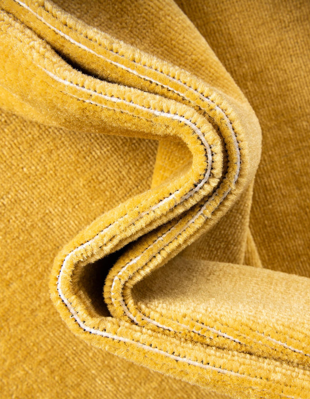 Gold 7' 1 x 10' Williamsburg Rectangle Area Rug 100% Polypropylene With Cotton Backing Durable Easy Clean Stain Resistant Carpet for Sale at Rug Engine
