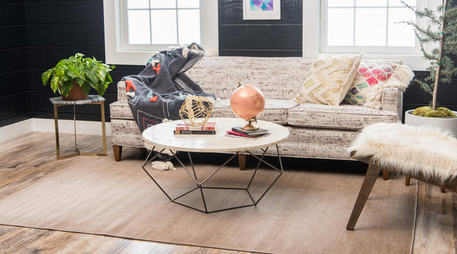 Light Brown 6' 1 x 9' Williamsburg Rectangle Area Rug