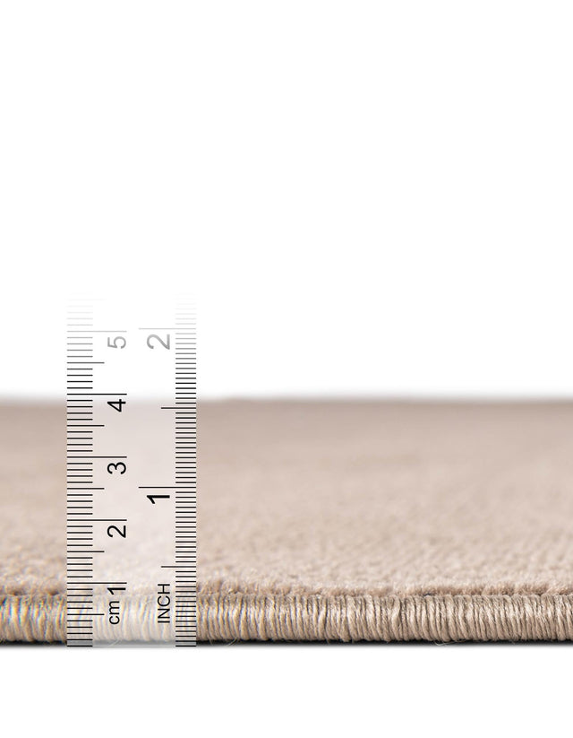 Light Brown 6' 1 x 9' Williamsburg Rectangle Area Rug