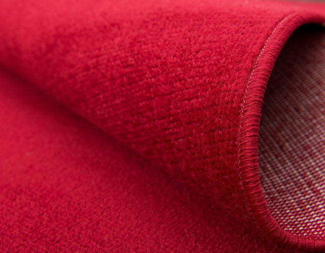 Burgundy 4' 1 x 6' 1 Williamsburg Rectangle Area Rug