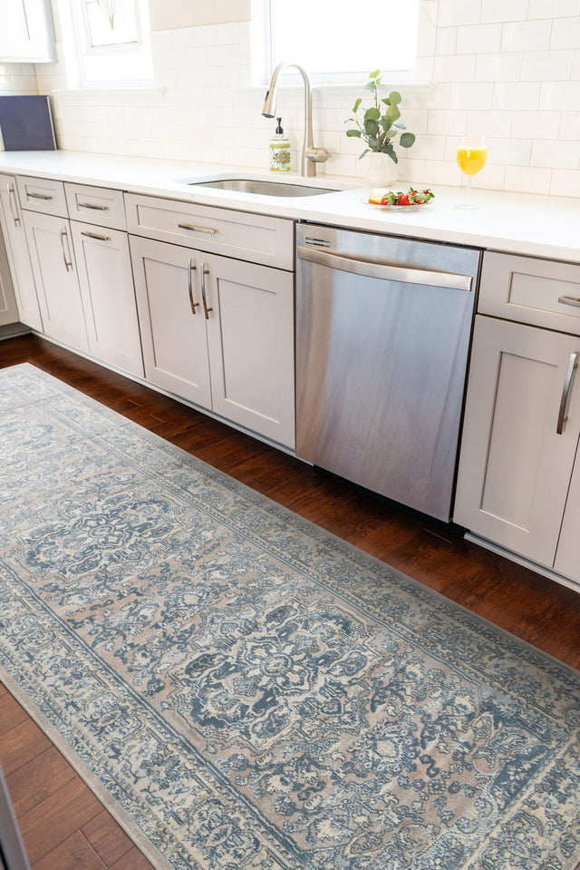 Dark Gray 2' 7 x 10' Paris Runner Area Rug