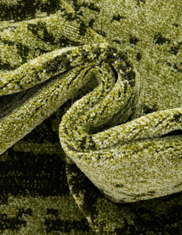 Green 7' 10 x 7' 10 Del Mar Square Area Rug 100% Polypropylene Easy Clean Stain Resistant Vivid Modern Carpet Mat for Home Decor Interior Designing for Sale at Rug Engine