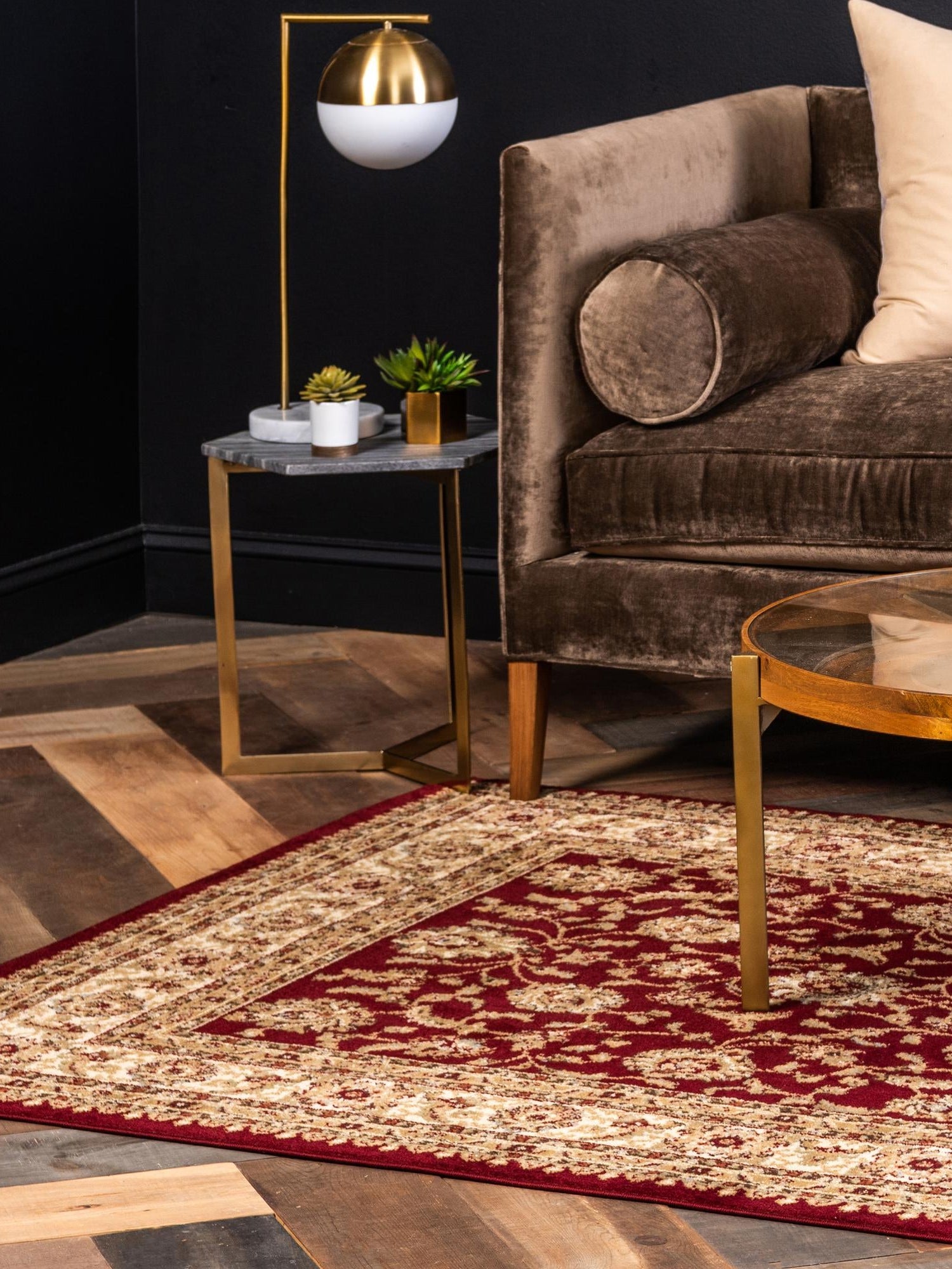 Red 7' 10 x 7' 10 Voyage Square Area Rug