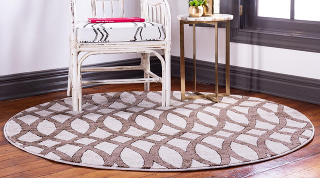 Brown 5' 1 x 5' 1 Rushmore Round Area Rug 55% Polypropylene & 45% Polyester Durable Quality Carpet for Indoor Home Decorating for Sale at Rug Engine