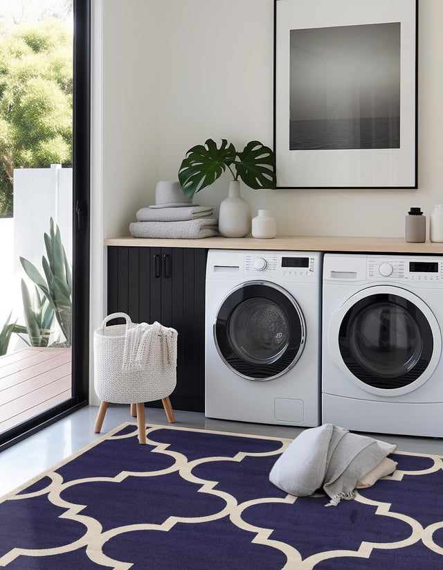 Navy Blue 7' 10 x 7' 10 Trellis Square Area Rug