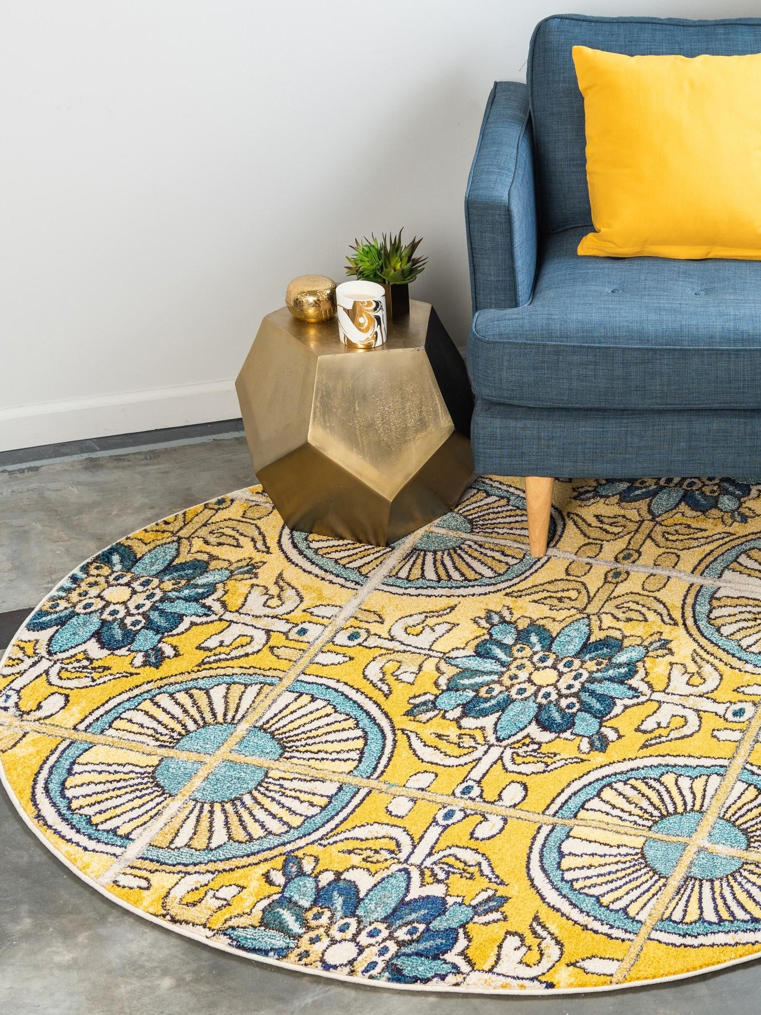 Gold 8' x 8' Estrella Round Area Rug 100% Polypropylene Non-Shedding Stain Resistant Carpet Colorful Modern Abstract Design Easy Clean for Home Decor for Sale at Rug Engine