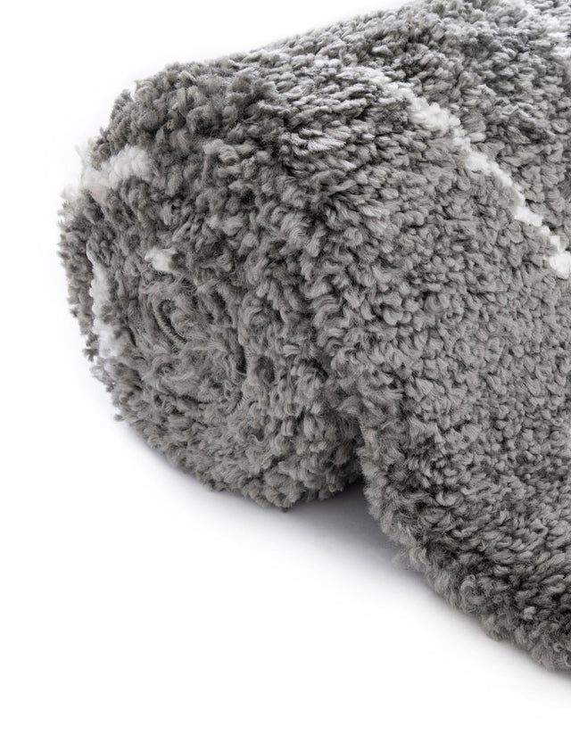 Gray 2' 7 x 6' 1 Rabat Shag Runner Area Rug Thick Soft Touch Fluffy & Plush Shaggy Pile Durable Geometric Carpet for Luxury Interior Design for Sale at Rug Engine