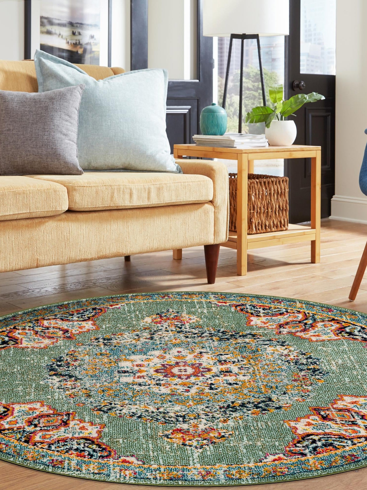 Green 7' 10 x 7' 10 Penrose Round Area Rug