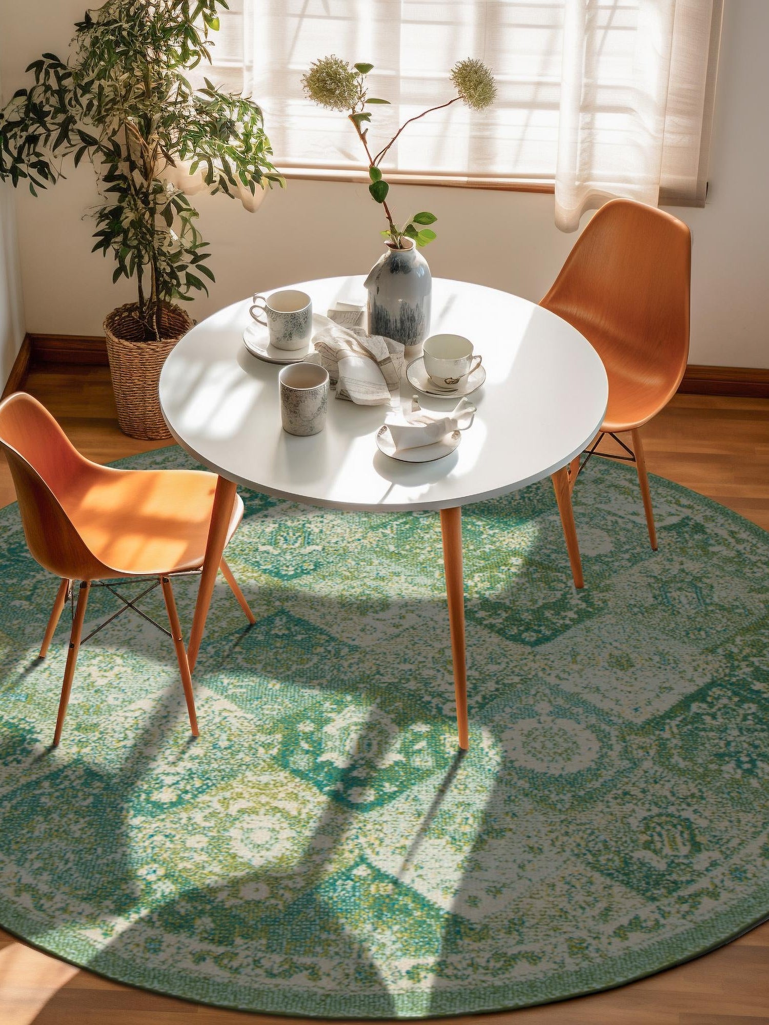 Green 7' 10 x 7' 10 Penrose Round Area Rug
