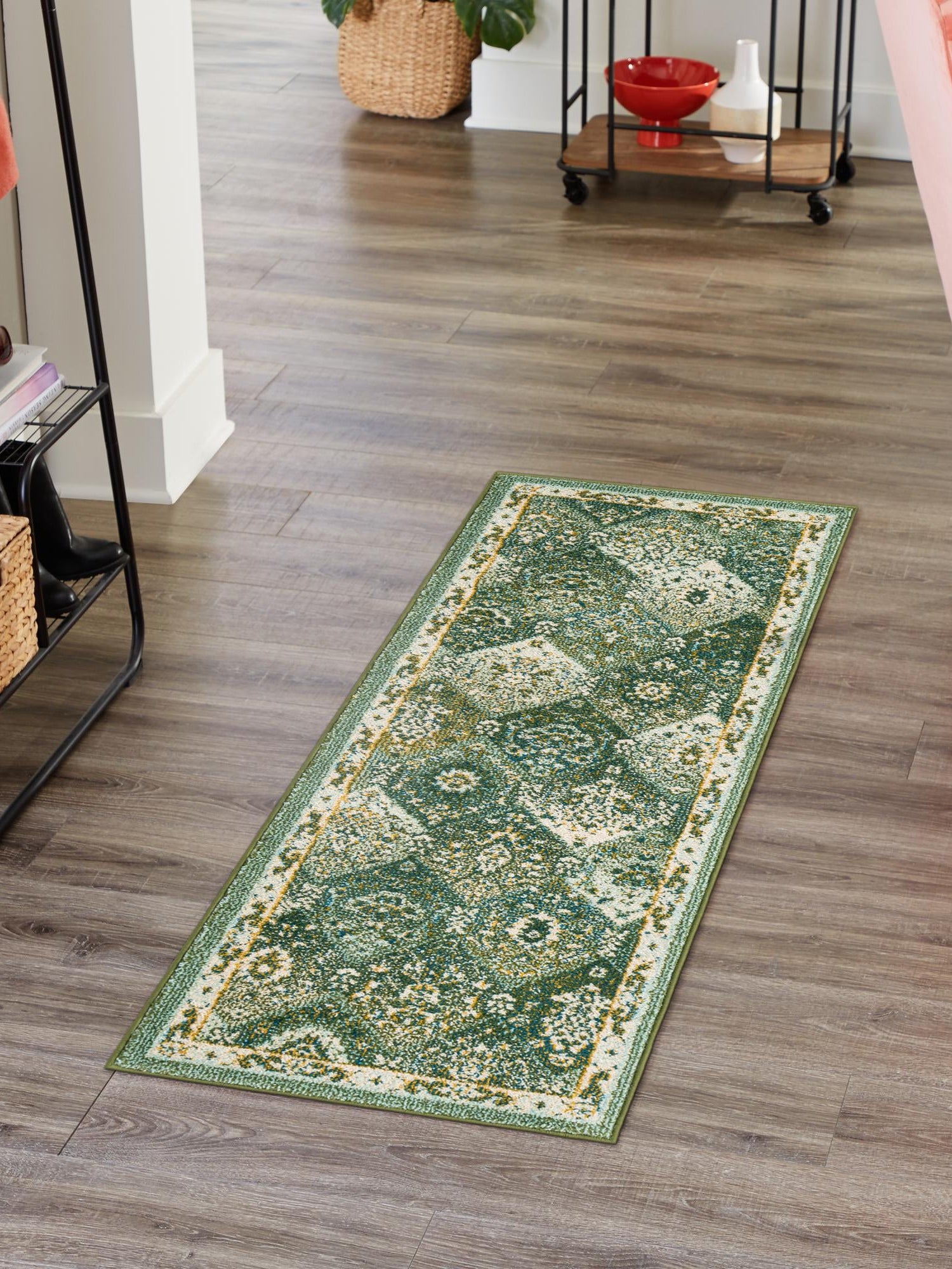 Green 2' 7 x 10' Penrose Runner Area Rug
