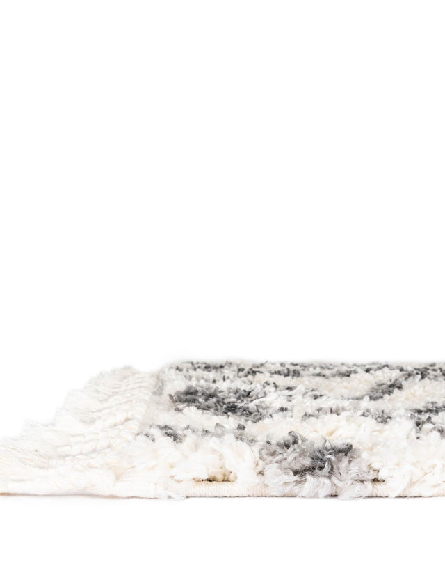 Ivory 2' 7 x 8' 2 Hygge Shag Runner Area Rug Thick Soft Touch Fluffy & Plush Shaggy Pile 100% Polypropylene With Jute Backing Modern Carpet for Sale at Rug Engine