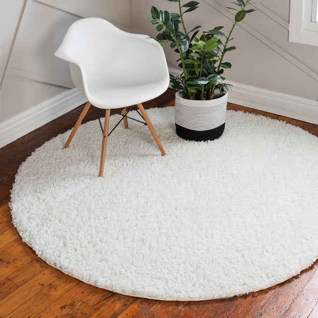 White 7' 1 x 7' 1 Davos Shag Round Area Rug Thick Soft Touch Fluffy & Plush Shaggy Pile 100% Polypropylene Carpet for Living Dining Bedrooms Office for Sale at Rug Engine