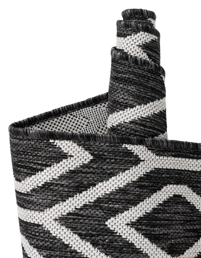 Charcoal Gray 4' 1 x 4' 1 Jill Zarin Outdoor Round Area Rug Weather Resistant for Patio, Deck, Terrace, Balcony, Porch Durable 100% Polypropylene Carpet for Outside for Sale at Rug Engine
