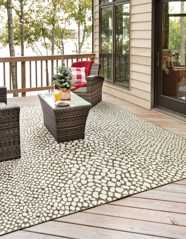 Green 6' 1 x 9' Jill Zarin Outdoor Rectangle Area Rug Weather Resistant for Patio, Deck, Terrace, Balcony, Porch Durable 100% Polypropylene Carpet for Outside for Sale at Rug Engine