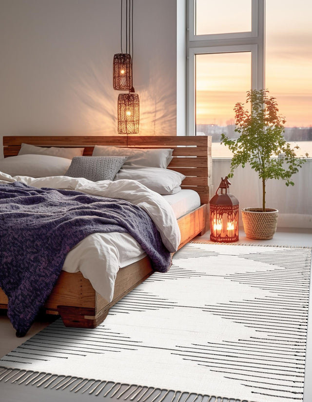 White 4' 1 x 6' 1 Chindi Cotton Rectangle Area Rug Interior Design Home Decor Carpet Mat for Sale at Rug Engine