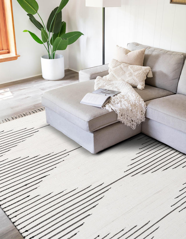 White 6' 1 x 9' Chindi Cotton Rectangle Area Rug Interior Design Home Decor Carpet Mat for Sale at Rug Engine