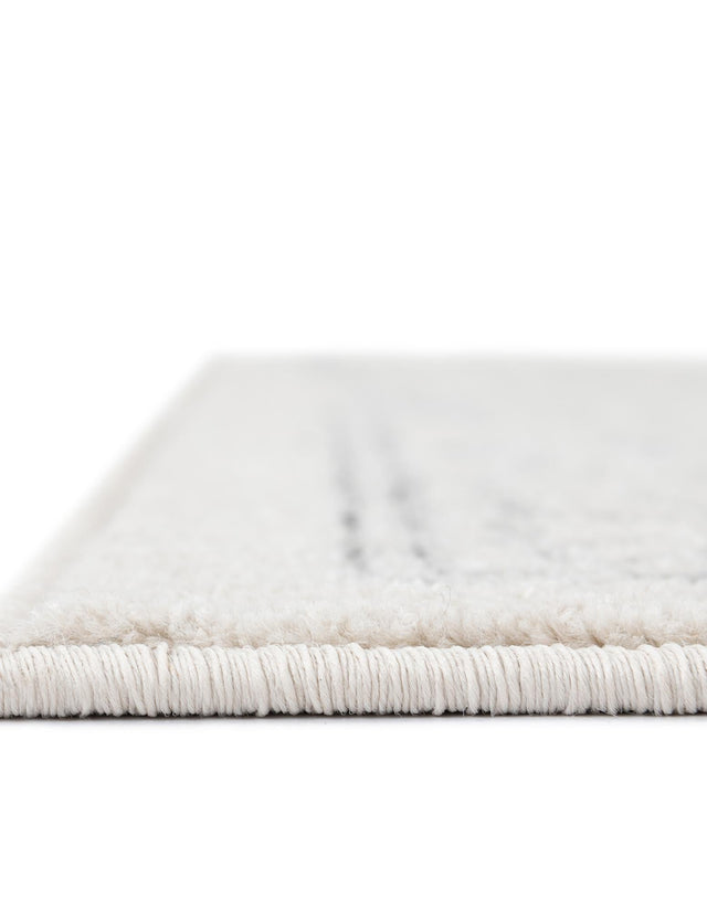 White 7' 10 x 7' 10 Isabella Octagon Area Rug Polypropylene & Polyester Traditional Elegant Carpet for Living Rooms, Dining, Office, Dorms for Sale at Rug Engine