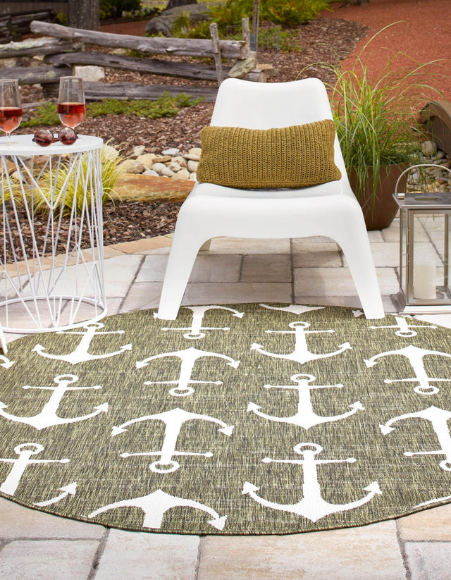 Green 7' 10 x 7' 10 Outdoor Coastal Round Area Rug Weather Resistant for Patio, Deck, Terrace, Balcony, Porch 100% Polypropylene Coastal Decor Carpet for Sale at Rug Engine