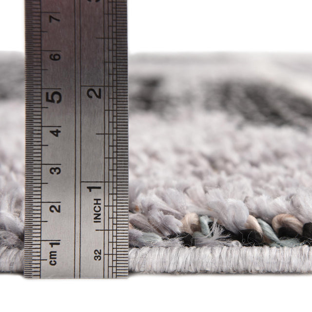 Fossil Gray 4' x 6' Cherokee Rectangle Area Rug 100% Polypropylene With Cotton Backing Modern Geometric Carpet for Home Decor Interior Design Rooms for Sale at Rug Engine