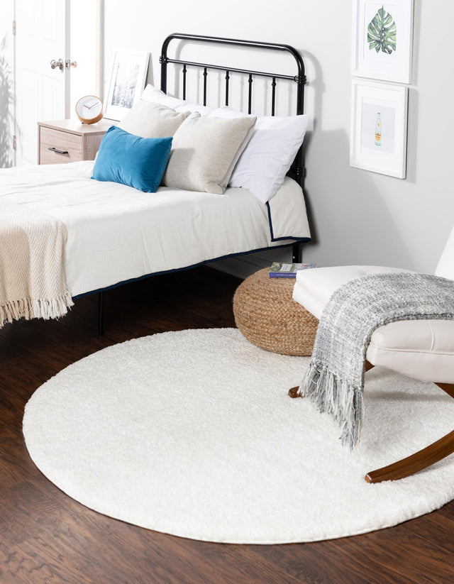 Snow White 5' 3 x 5' 3 Solo Round Area Rug Thick Soft Touch Fluffy & Plush Shaggy Pile Durable Minimalist Carpet for Classic Interior Design for Sale at Rug Engine