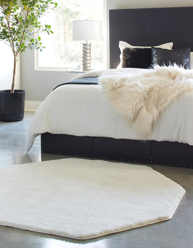 Snow White 5' x 5' Solo Octagon Area Rug Thick Soft Touch Fluffy & Plush Shaggy Pile