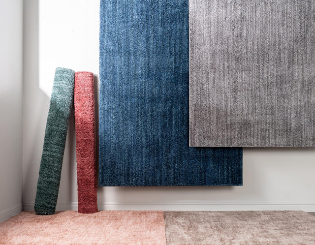 Blueberry Blue 7' x 7' Jill Zarin Shaggy Chic Round Area Rug Thick Soft Touch Fluffy & Plush Shaggy Pile 100% Polyester (Space-Dyed Yarn) With Jute Backing Carpet for Sale at Rug Engine