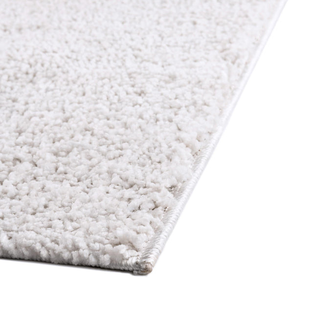 Sea Salt White 5' 3 x 8' Jill Zarin Shaggy Chic Rectangle Area Rug Thick Soft Touch Fluffy & Plush Shaggy Pile 100% Polyester (Space-Dyed Yarn) With Jute Backing Carpet for Sale at Rug Engine