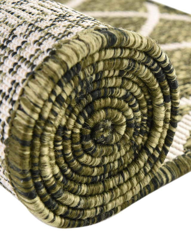Green 4' 1 x 4' 1 Outdoor Trellis Round Area Rug Weather Resistant for Patio, Deck, Terrace, Balcony, Porch Geometric Design Water Safe Outside Carpet for Sale at Rug Engine