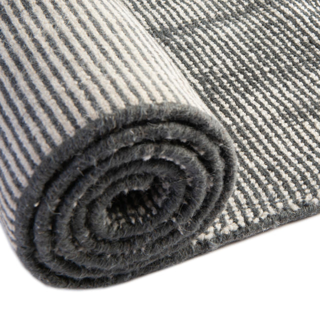 Earl Grey 6' 11 x 6' 11 Jill Zarin English Manor Round Area Rug 100% Premium Natural Wool Handwoven Carpet for Living Rooms, Office Space, Bedrooms, Dorms for Sale at Rug Engine