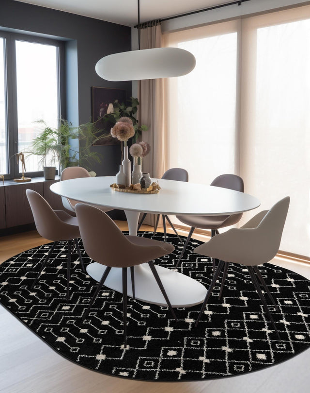 Black and White 5' 3 x 8' Tribal Trellis Oval Area Rug Geometric Southwestern Inspired Durable Carpet for Home Interior Design for Sale at Rug Engine
