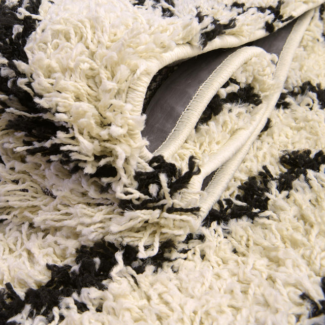White and Black 7' 10 x 7' 10 Trellis Shag Round Area Rug Thick Soft Touch Fluffy & Plush Shaggy Pile Geometric Modern Unique Carpet for Home Interior Design for Sale at Rug Engine