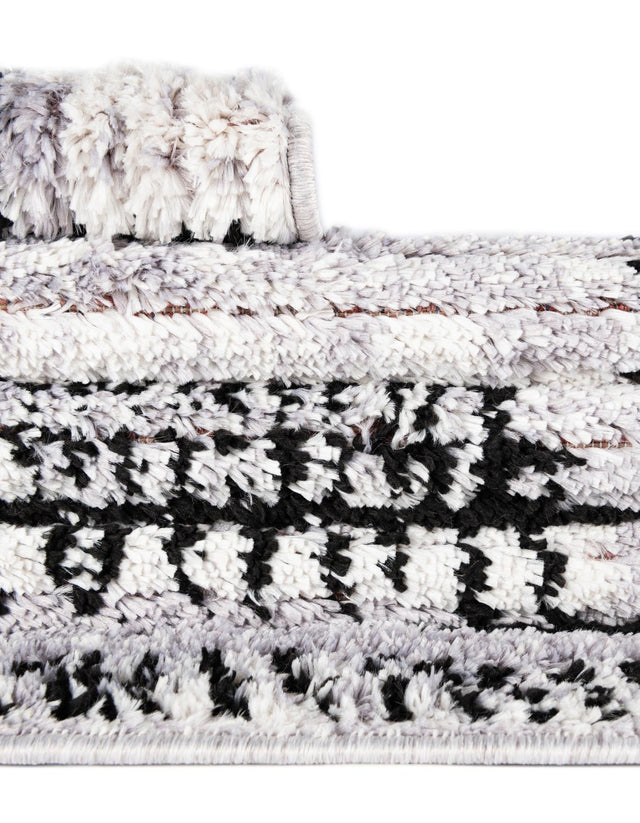 Black and White 7' 10 x 7' 10 Tagine Octagon Area Rug Durable 100% Polyester Modern Unique Easy Clean Carpet for Indoor Home Decor for Sale at Rug Engine